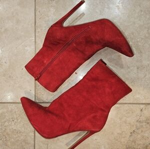 Red STEVE MADDEN boots